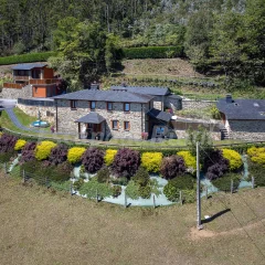 Apartamentos El Vellal