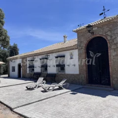 Dehesas Rojas