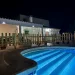Nocturna piscina 