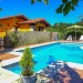 Piscina compartida con los 4 apartamentos