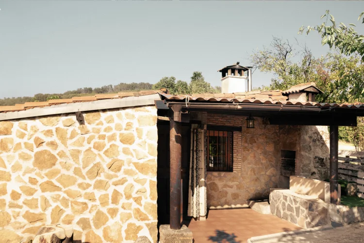 Imagen de Exterior casa de piedra
