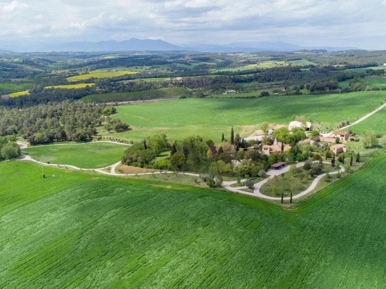 Imagen de Jardin de 20.000m2 y bosque privado