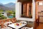 Bungalow con terraza en el Camping Orgiva