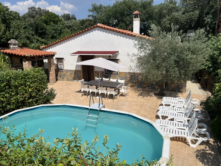 Imagen de Casa de campo con piscina