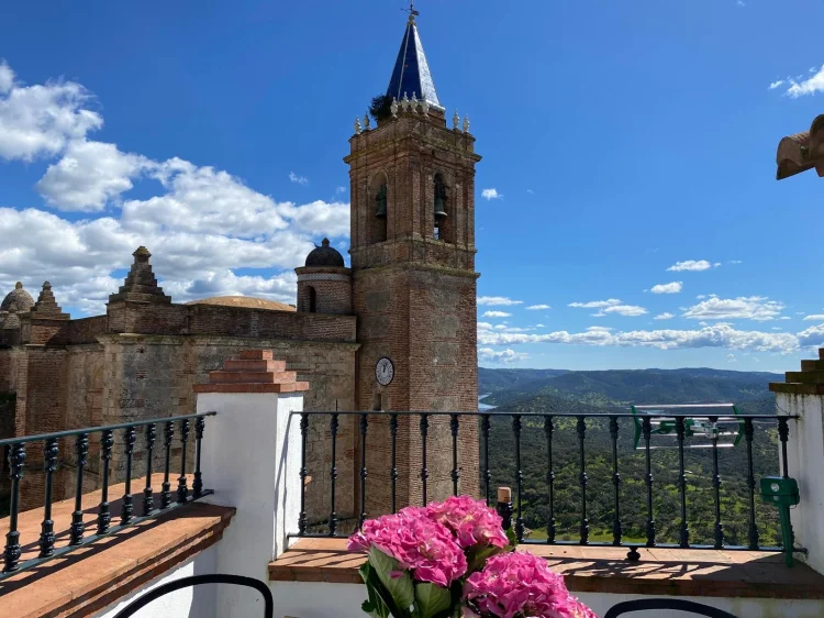 Imagen de Terraza y vistas incre&iacute;bles