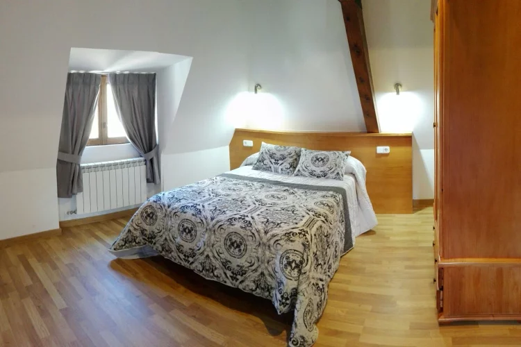 Imagen de Casa Esera, habitacion matrimonio planta 2