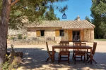 Oferta semana completa · Casa rural privada + mascota incluida (4 pax)