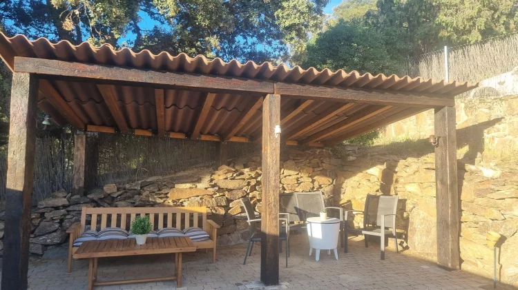 Imagen de cenador piscina