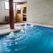 piscina interior climatizada burbujas
