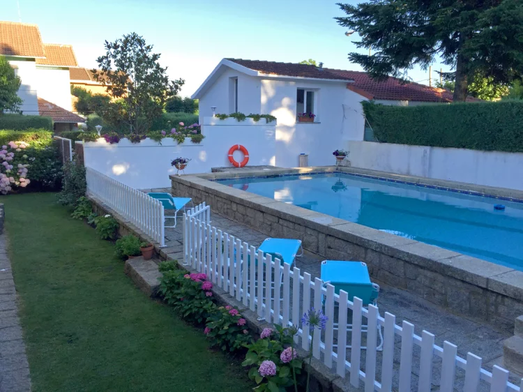 Imagen de Piscina - jardín