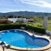 Piscina y jardín
